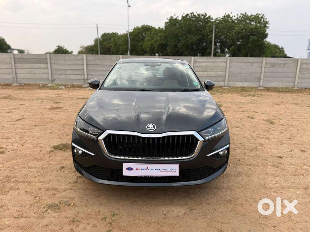 Skoda Slavia 1.0 Tsi Style At, 2023, Petrol