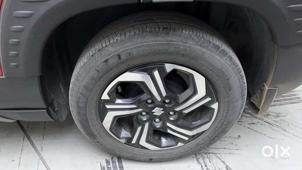 Maruti Suzuki Vitara Brezza 1.5 Zxi Plus At Dual Tone, 2022, Petrol