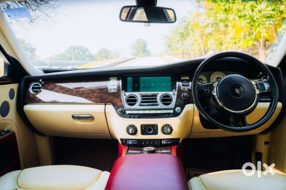 Rolls-royce Ghost Series Ii Standard, 2017, Petrol