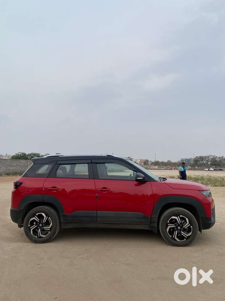 Maruti Suzuki Brezza 2024 Petrol Well Maintained