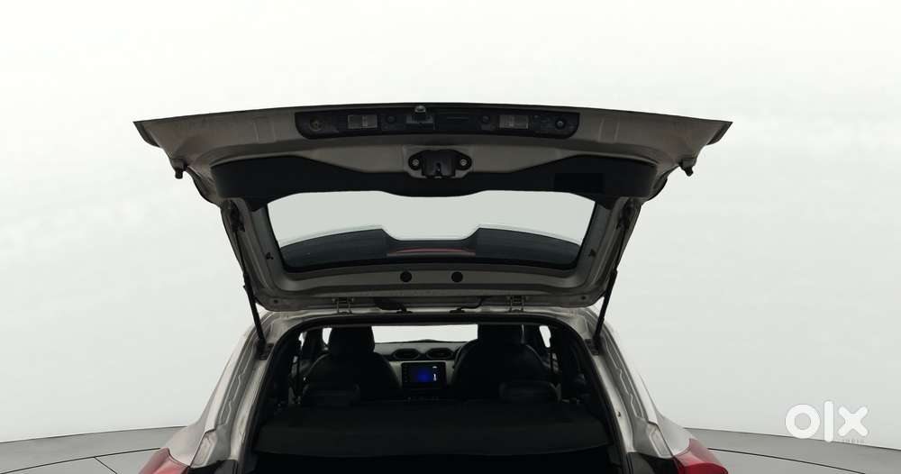 Nissan Magnite 1.0 Xv Turbo Cvt, 2022, Petrol