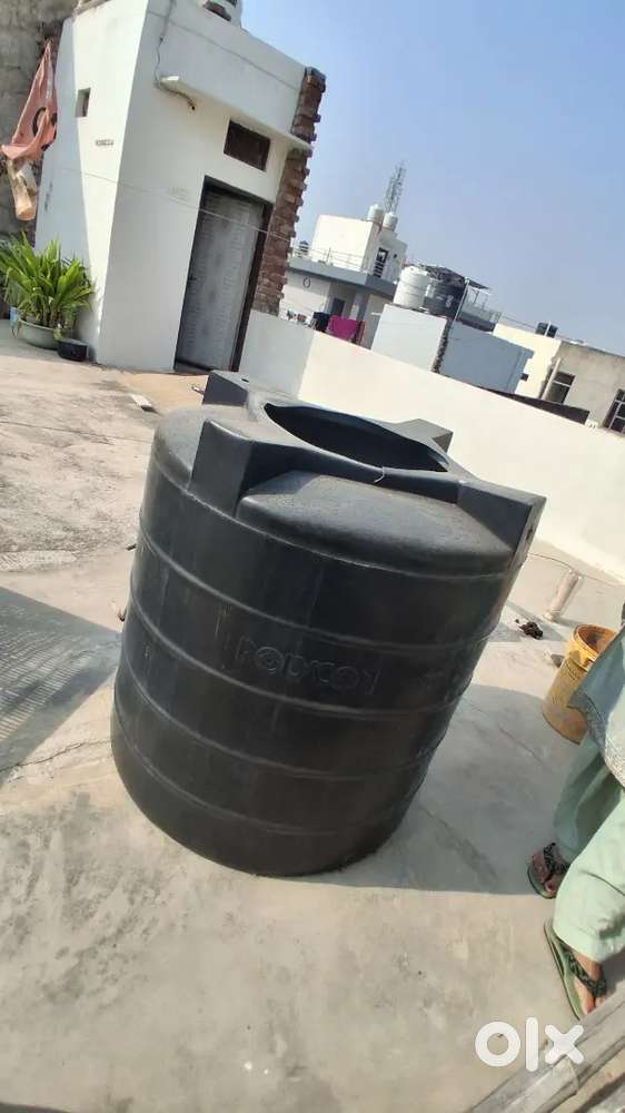 Water tanki 500L ki 3 saal old koi kmi nhi urgent sell mai hai ye best
