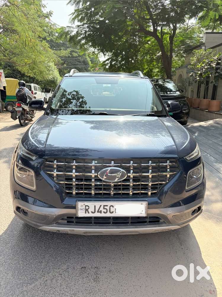 Hyundai Venue Petrol 2019 Top Model
