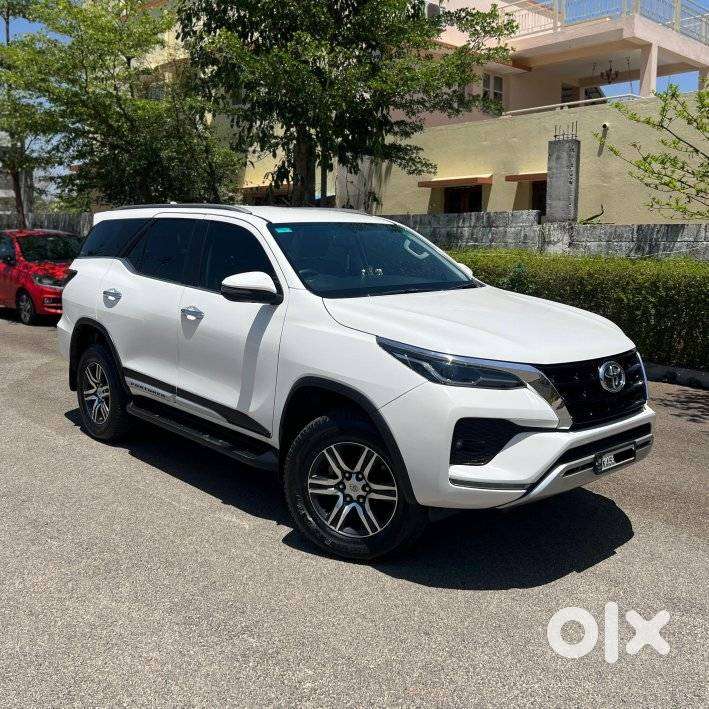 Toyota Fortuner 4x2 Mt 2.8 Diesel, 2023, Diesel