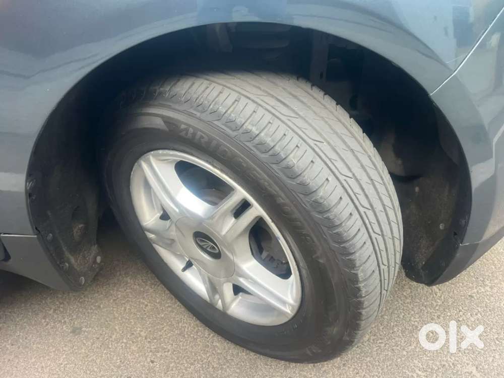 Mahindra Marazzo M6, 2018, Diesel