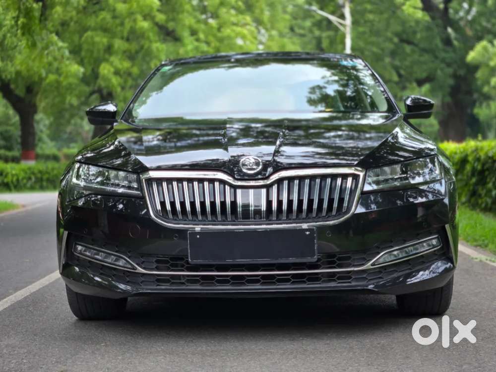 Skoda Superb 2.0 L&k Tsi At, 2023, Petrol