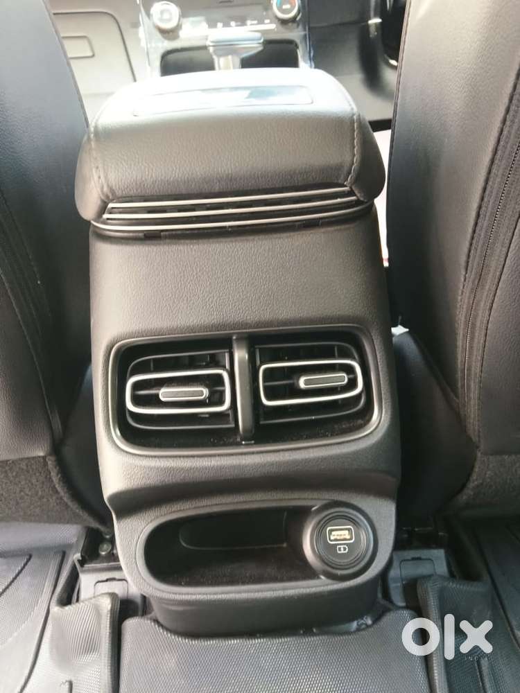 Hyundai Alcazar, 2023, Petrol