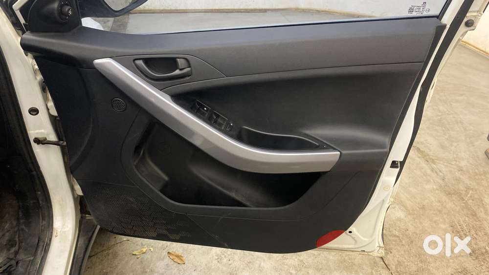Tata Nexon 1.2 Revotron Xm (s), 2021, Petrol