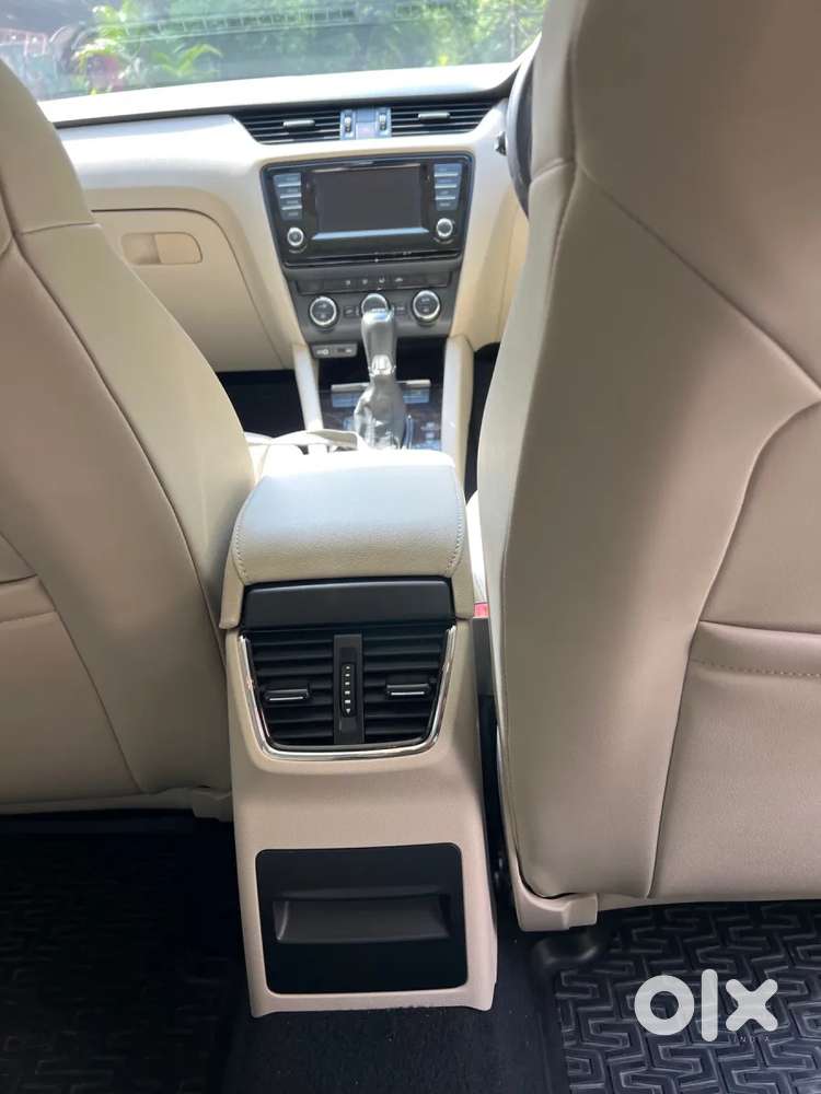 Skoda Octavia 1.8 Tsi Style At, 2017, Petrol