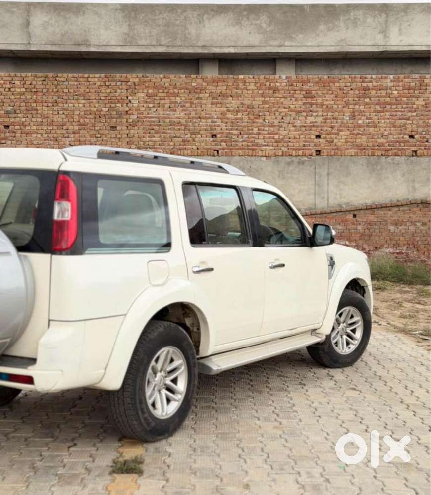 Ford Endeavour 2012 Diesel