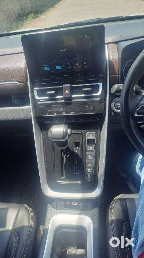 Toyota Innova Hycross 2.0 Vx Hybrid 7 Str, 2023, Petrol