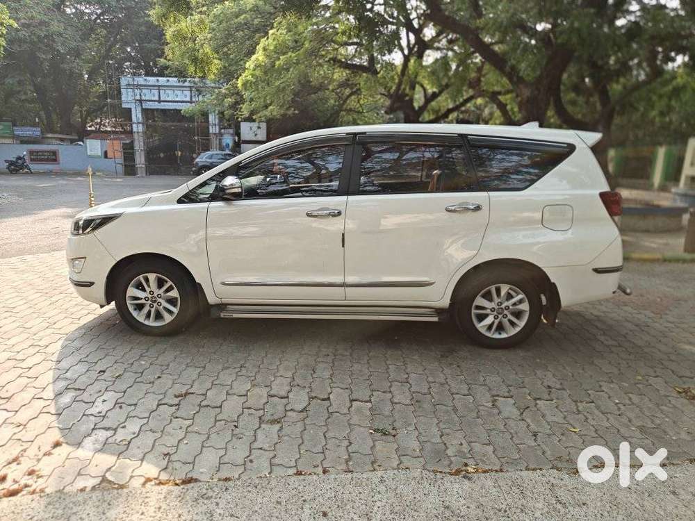 Toyota Innova Crysta 2.8 Gx At, 2017, Diesel