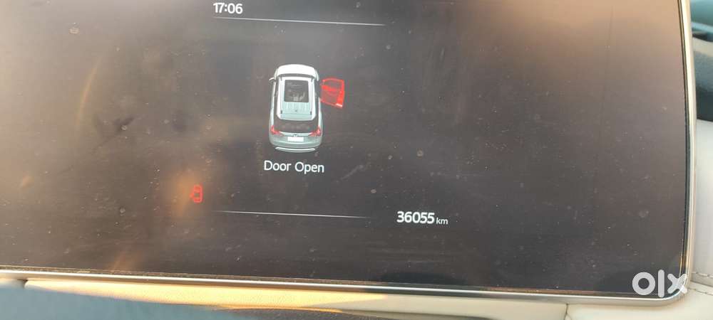 Mahindra Xuv700 2.2 Ax 7 Diesel Mt Luxury Pack Str, 2024, Diesel