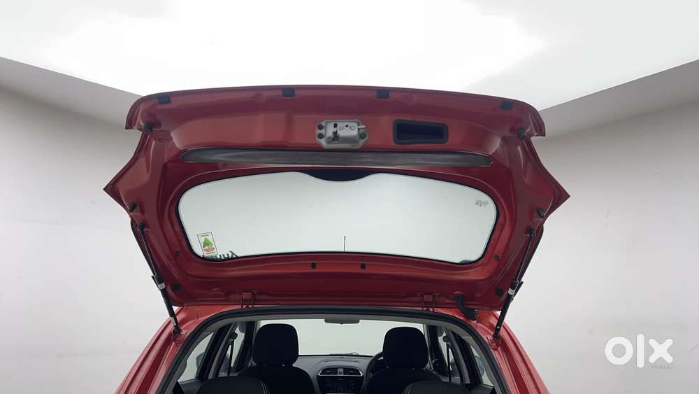 Tata Tiago 1.2 Revotron Xt Option, 2022, Petrol