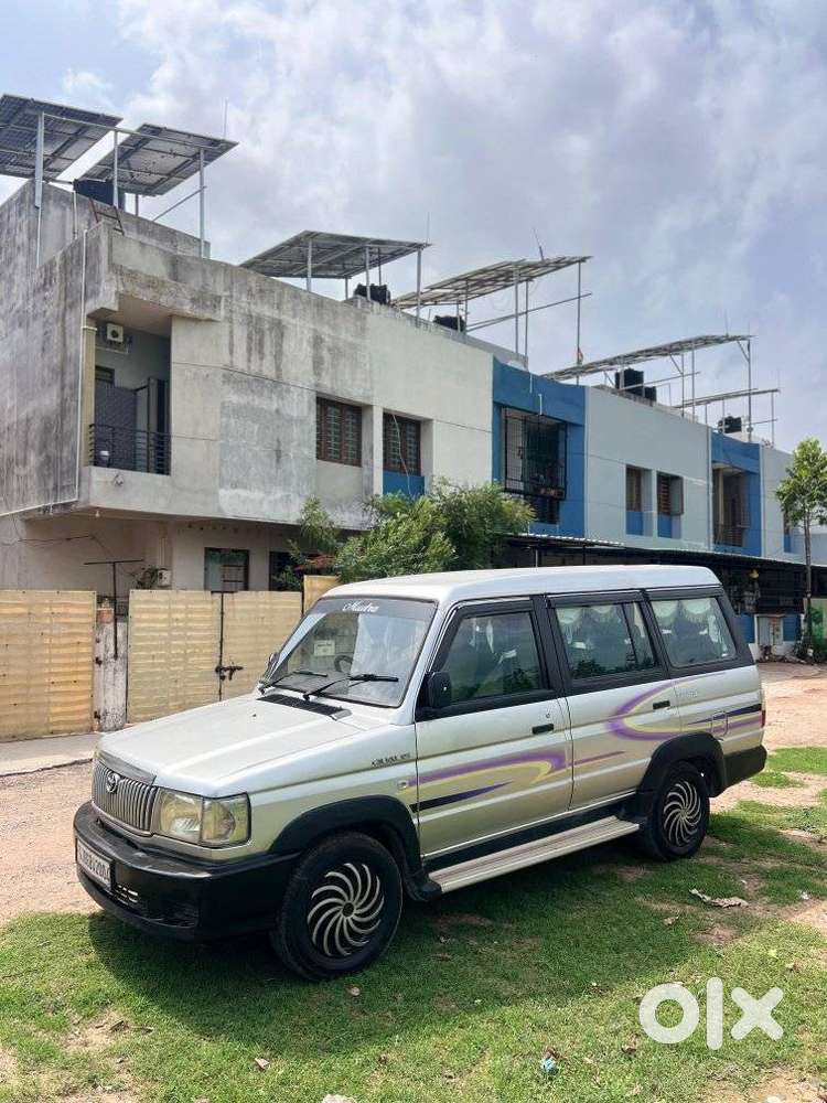 Toyota Qualis Fs 8seater, 2004, Diesel