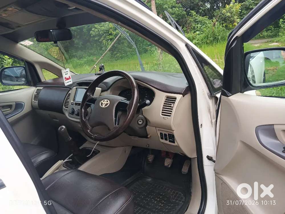 Toyota Innova 2.5 2012