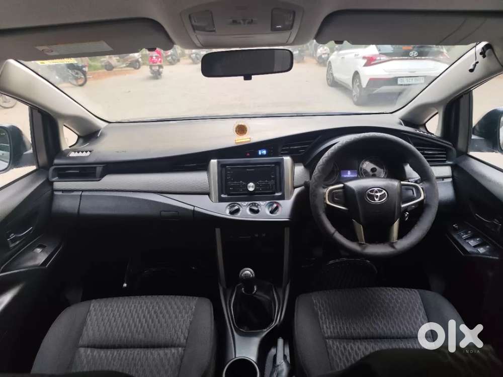 Toyota Innova Crysta 2.4 G Mt 7 Str, 2017, Diesel