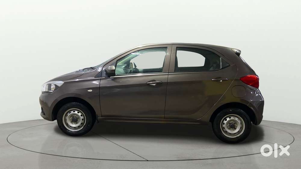 Tata Tiago Xe, 2018, Petrol