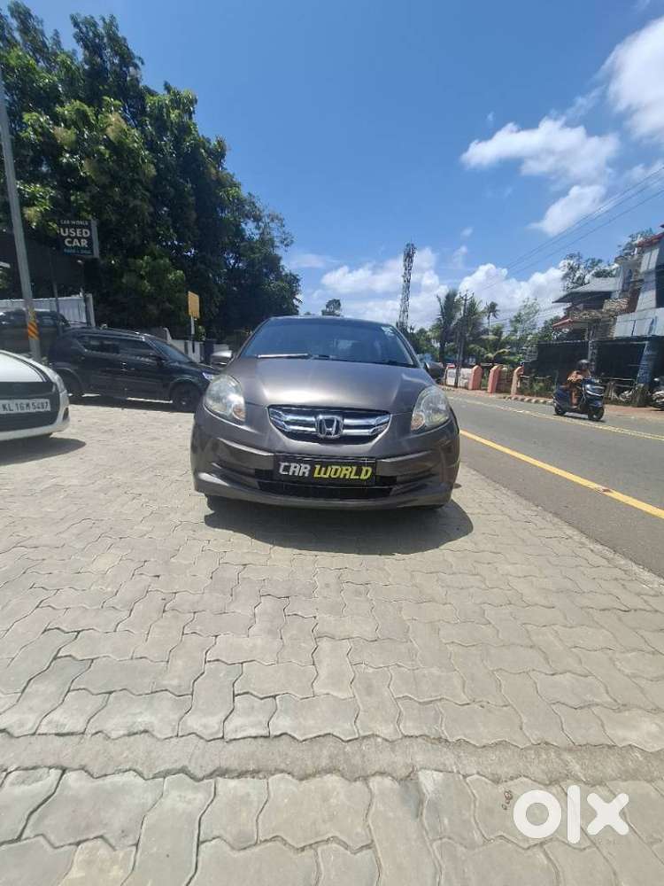 Honda Amaze, 2015