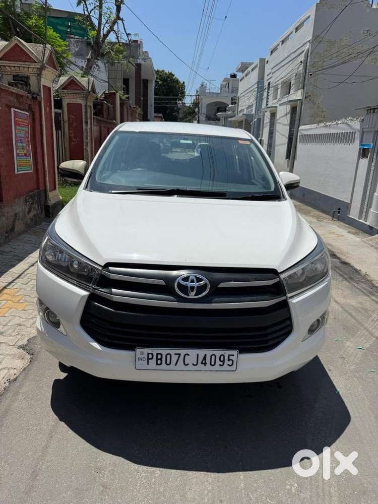 Toyota Innova Crysta 2018
