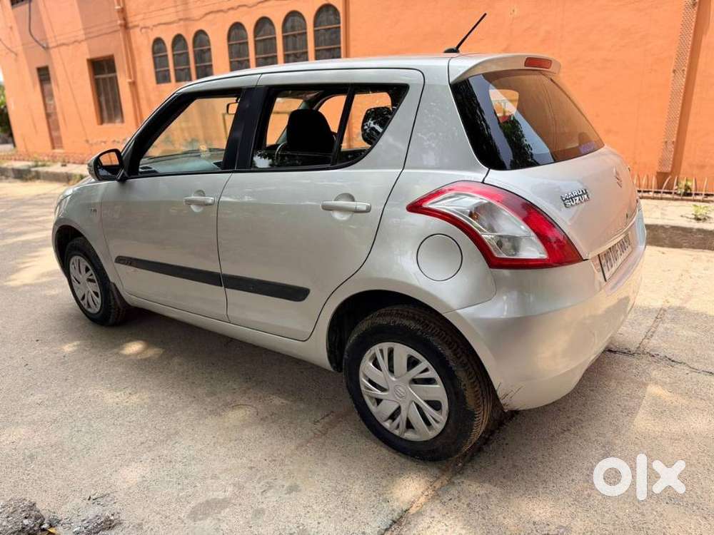 Maruti Suzuki Swift Vxi, 2016, Petrol