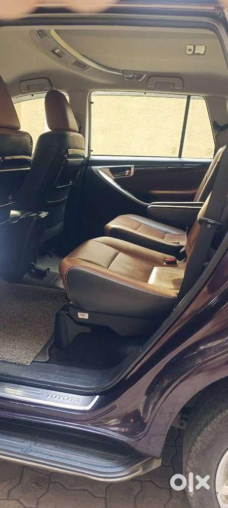 Toyota Innova Crysta 2.8z Automatic, 2019, Diesel