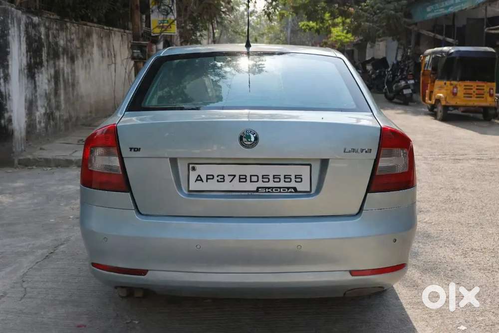 Skoda Laura