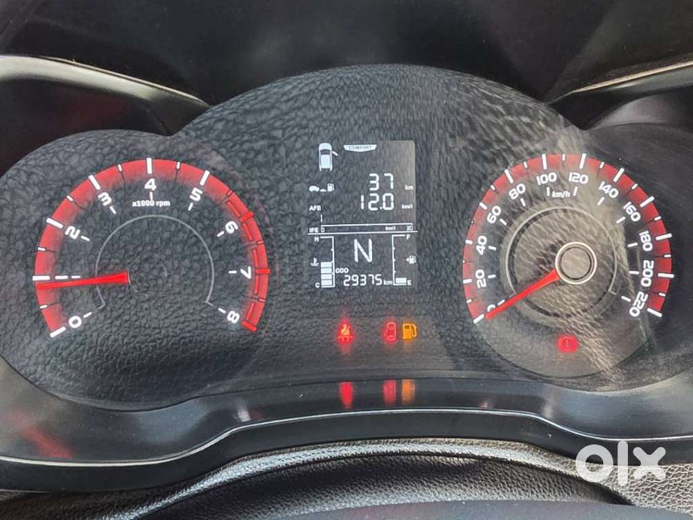 Mahindra Xuv300 W6, 2024, Petrol