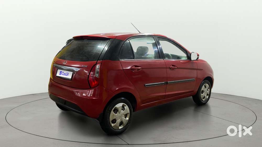 Tata Bolt Revotron Xms, 2015, Petrol