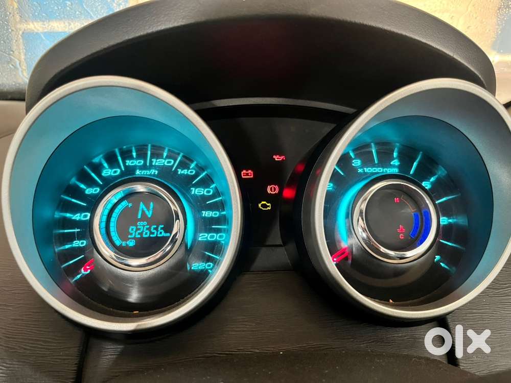 Mahindra Xuv500 2016 Diesel Well Maintained