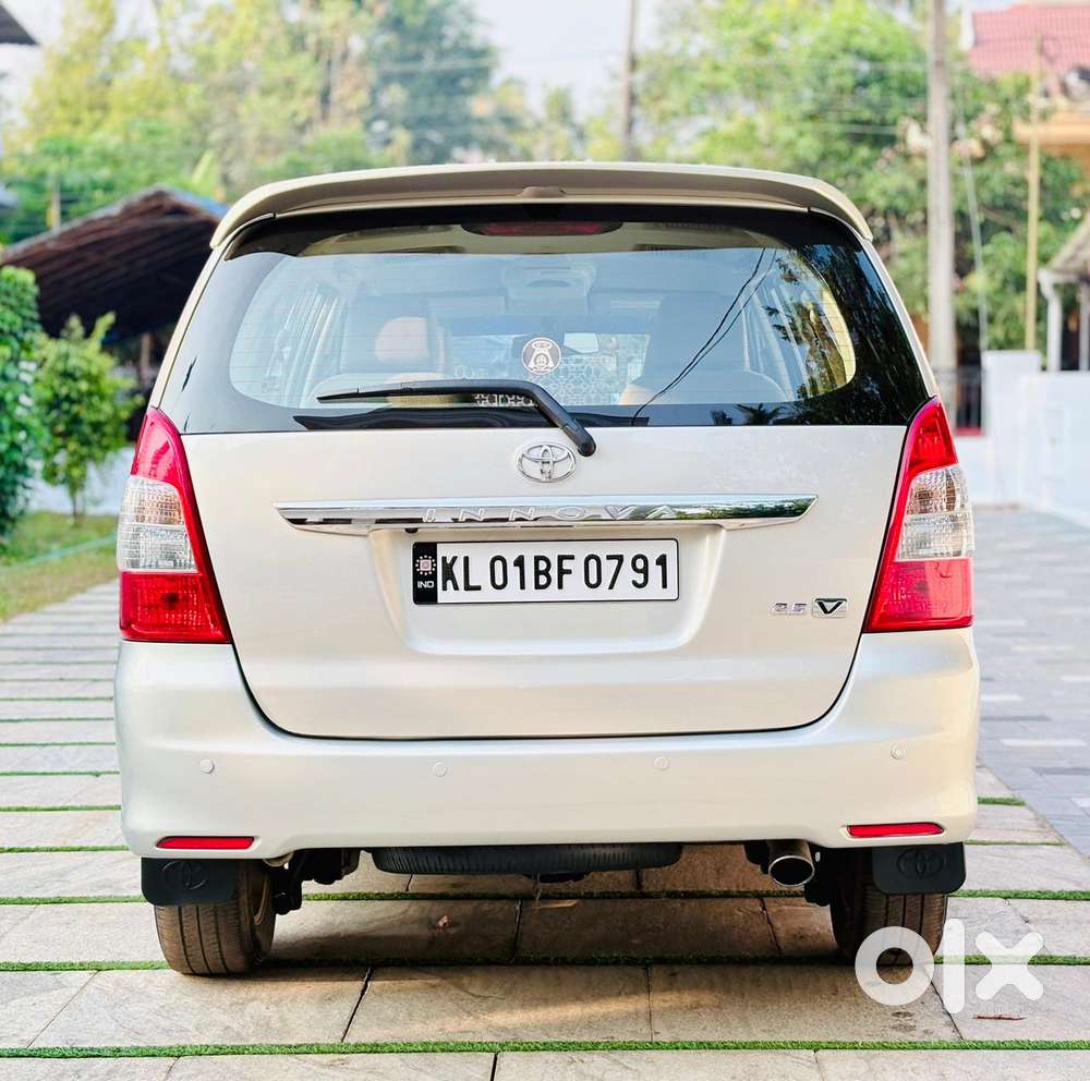 Toyota Innova 2.5 Vx 7 Str Bs-iii, 2012, Diesel