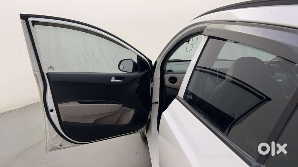 Hyundai Grand I10 1.2 Kappa Sportz, 2016, Petrol