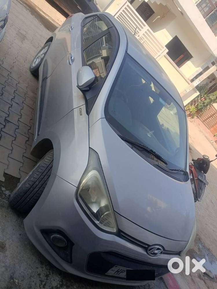 Hyundai Xcent 2015 Diesel Well Maintained