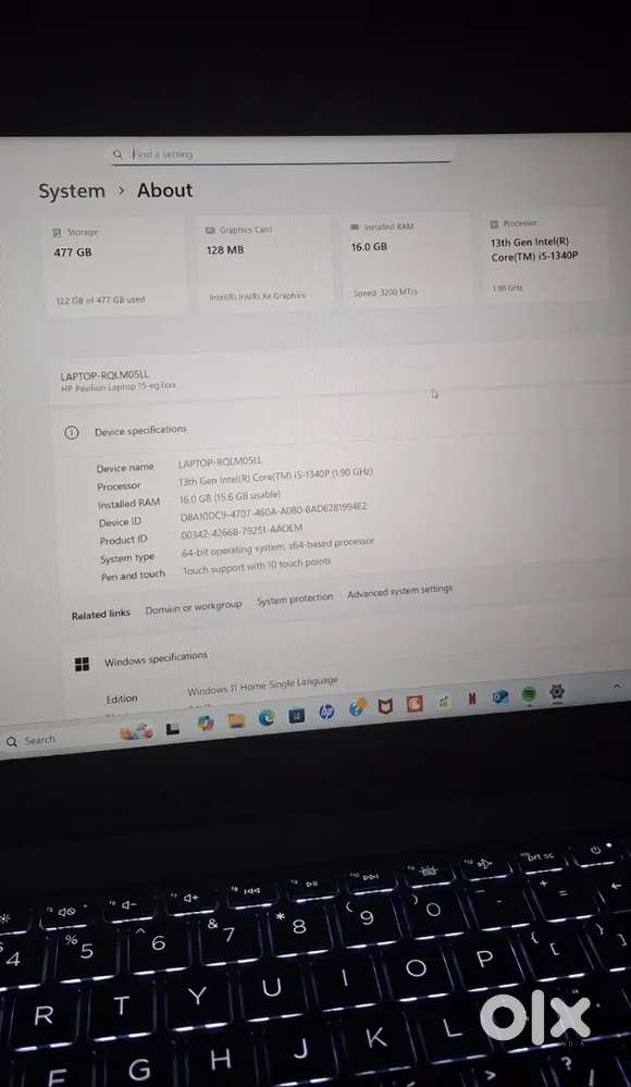 Selling this 3year old laptop Pavilion