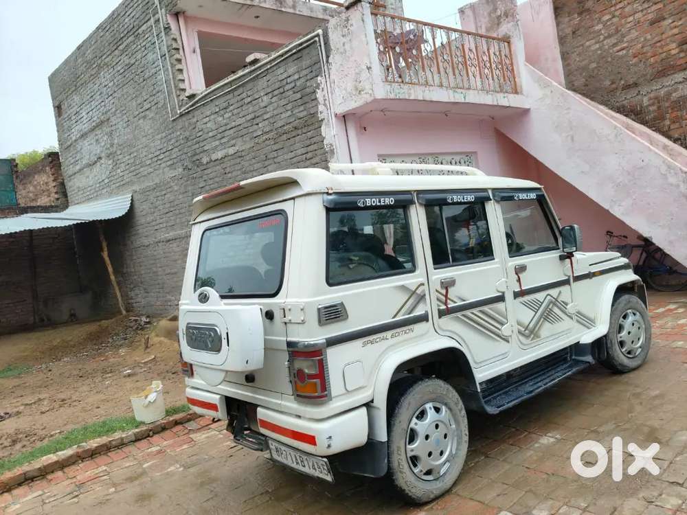 Mahindra Bolero 2017 Diesel Automatic 180000 Km