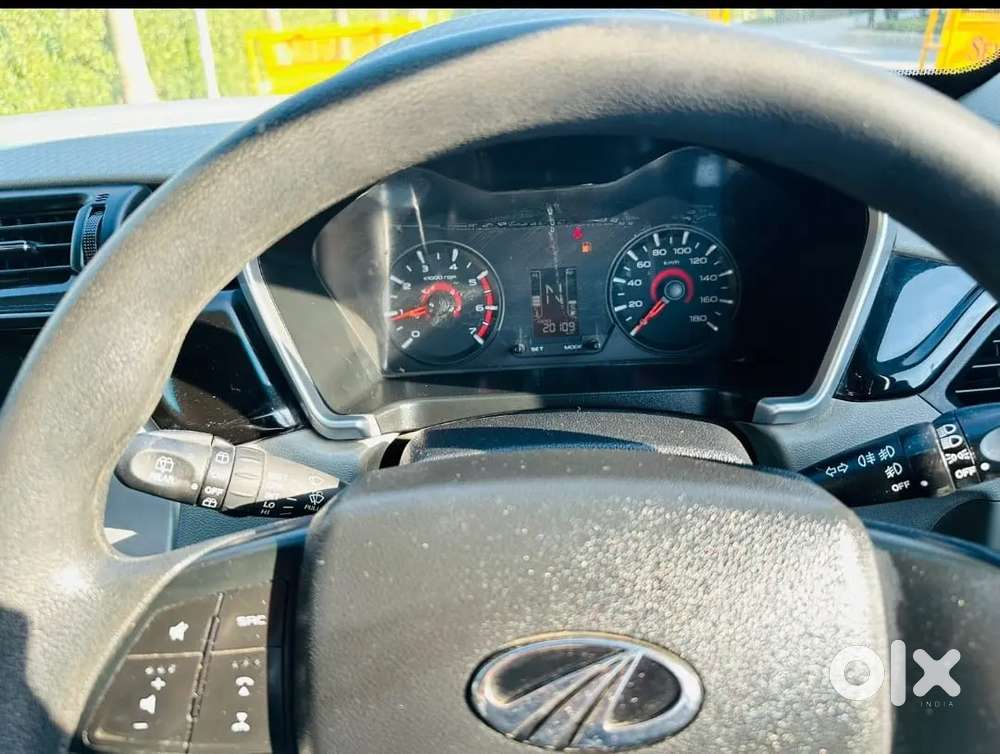 Mahindra Kuv 100 K8 Top Model With Drl Light 2016 Mfalcon 5 Str