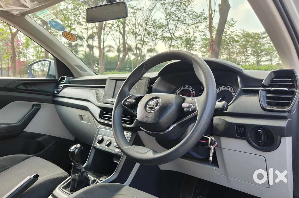 Skoda Kushaq 1.0 Tsi Active, 2022, Petrol