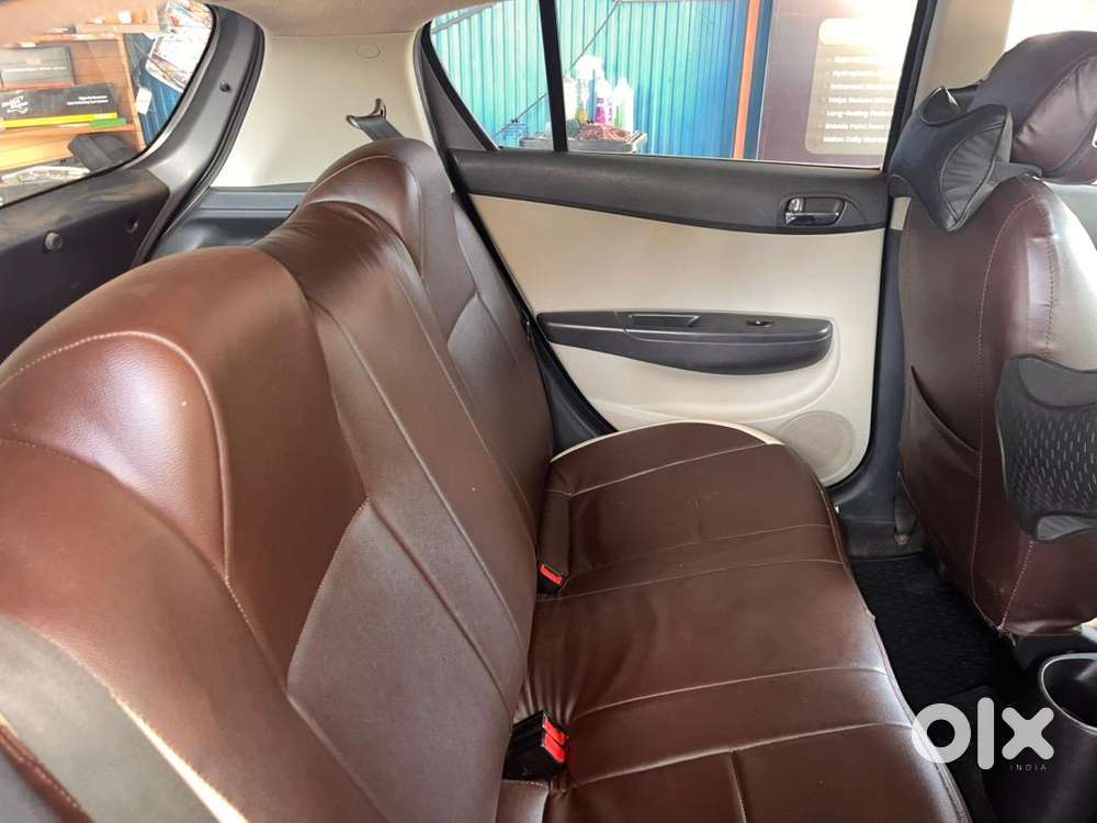 Hyundai Car Manual 2012