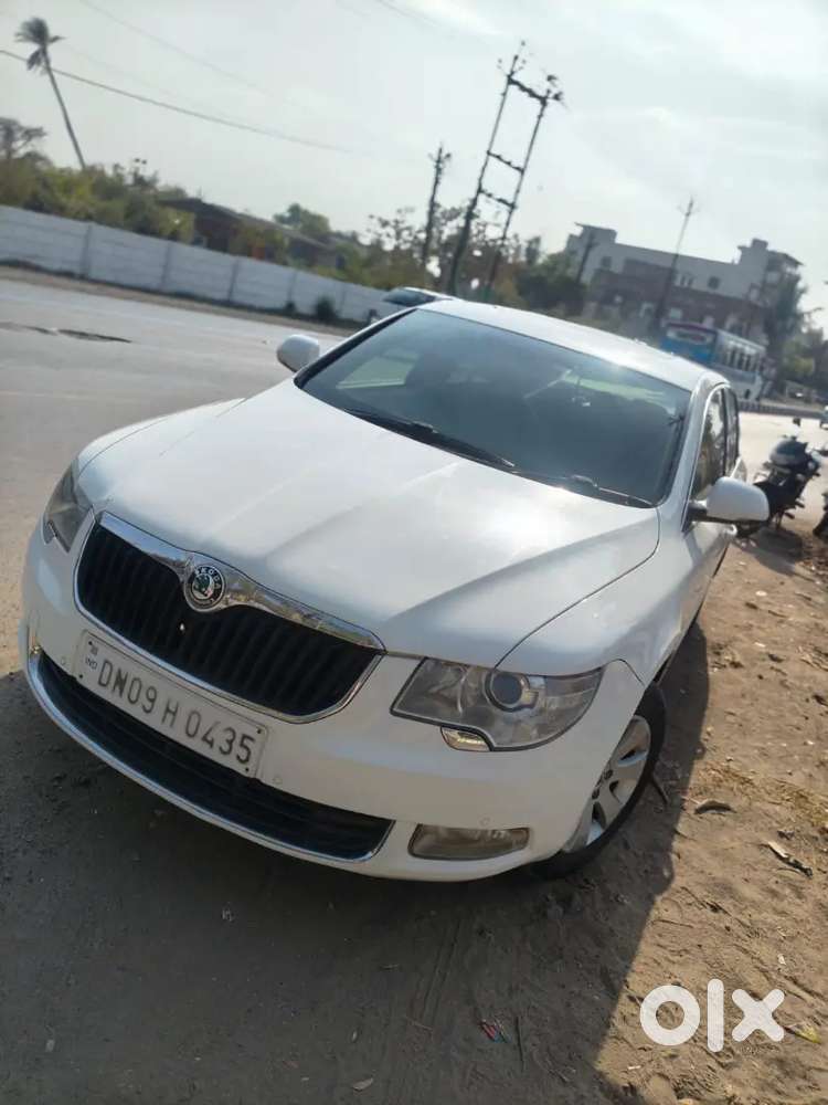Skoda Superb 2012 Petrol Well Maintained