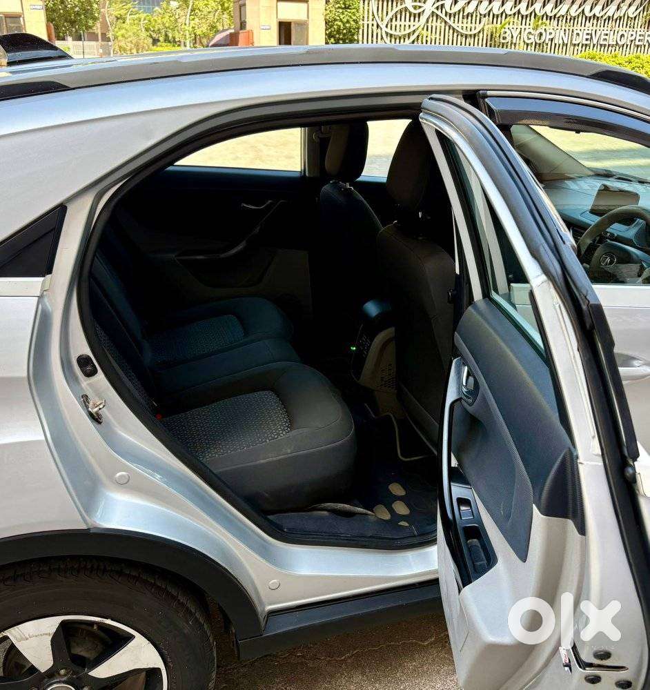 Tata Nexon Pure 1.2 Revotron Petrol 6 Mt, 2019, Cng & Hybrids