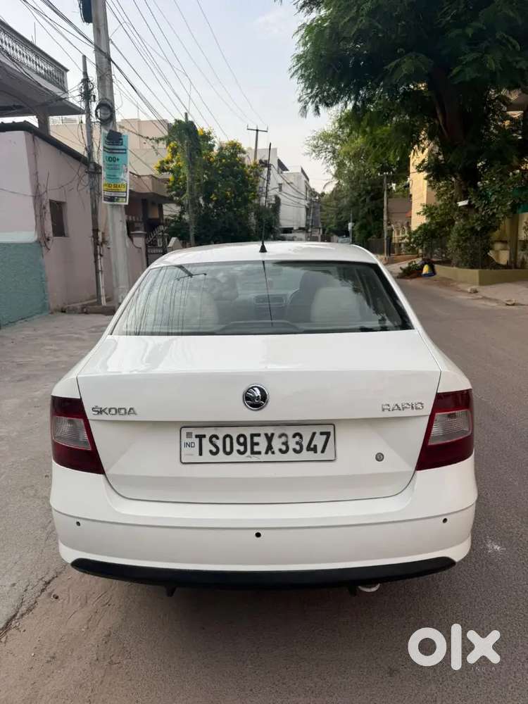 Skoda Rapid Elegance 2012 Diesel Manual