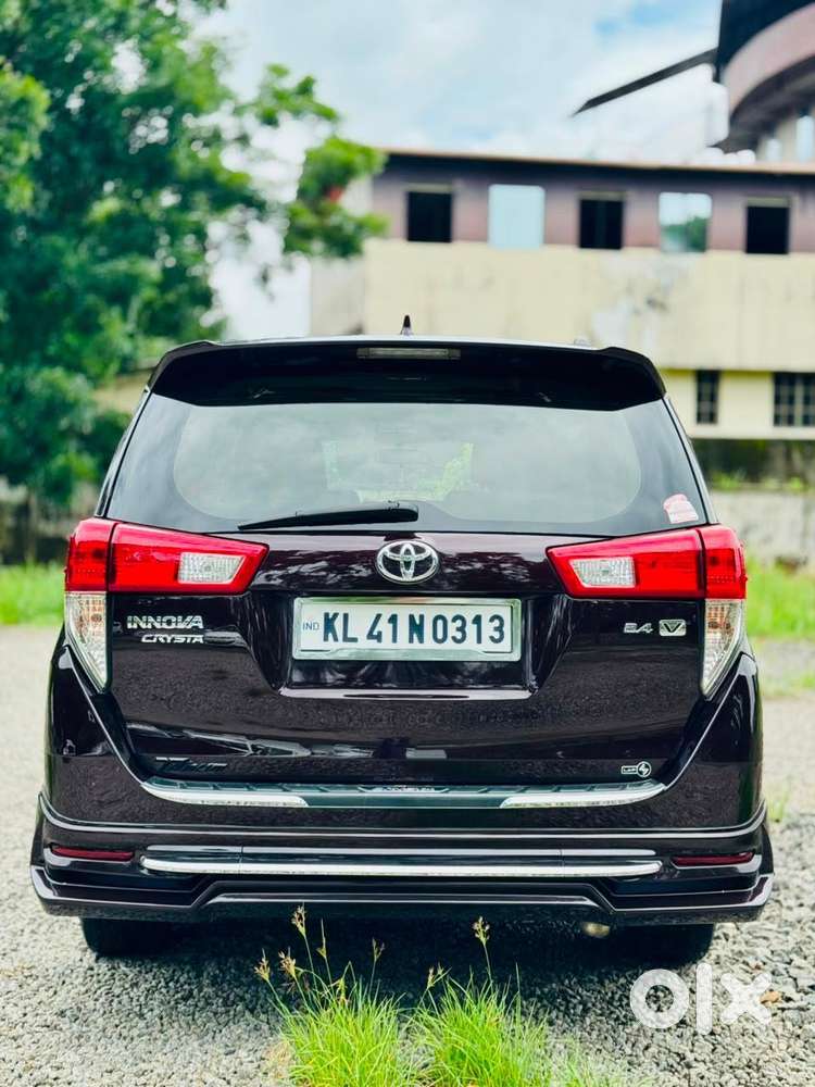 Toyota Innova Crysta 2.4 V, 2017, Diesel