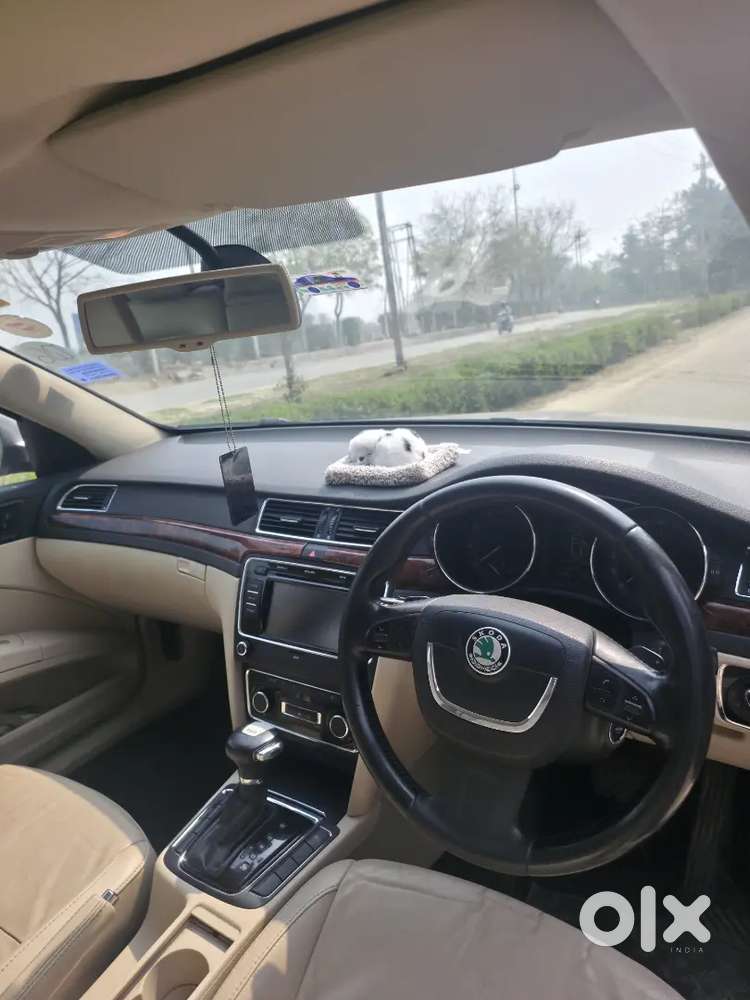 65 Lakh Ki Car Sirf 4 Lakh Mein