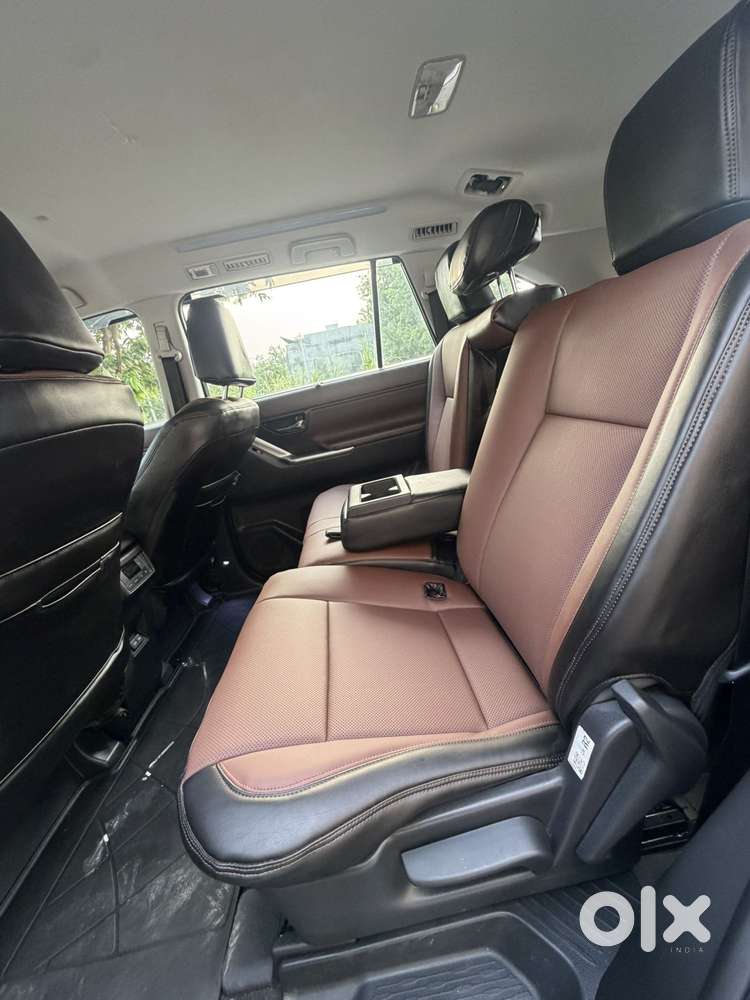 Toyota Innova Hycross 2.0 Vx Hybrid 8 Str, 2024, Petrol