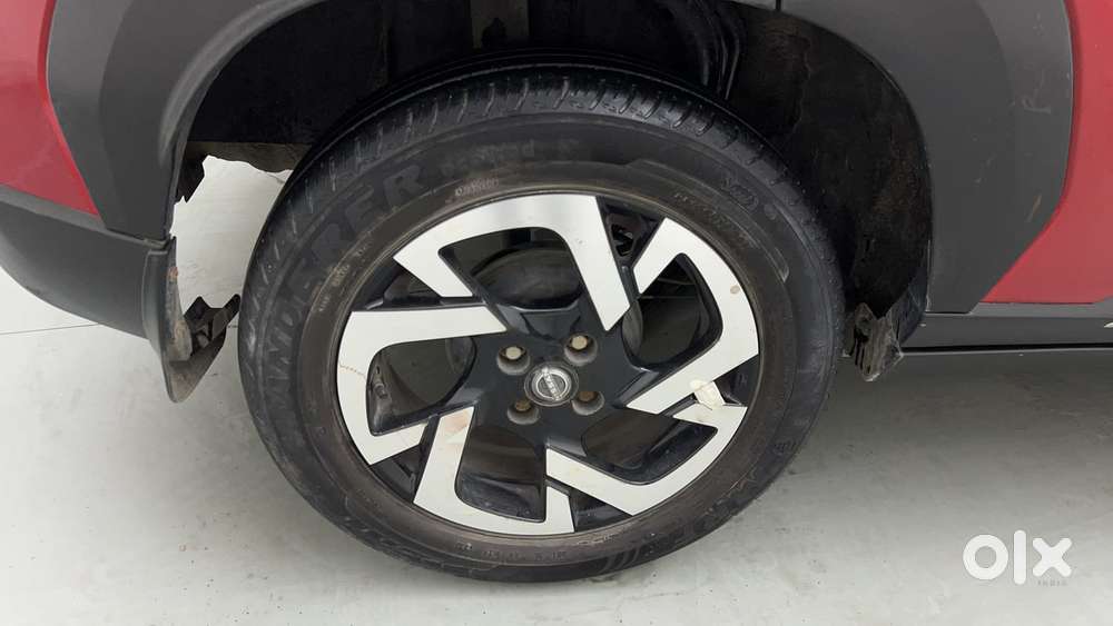 Nissan Magnite 1.0 Xv, 2023, Petrol