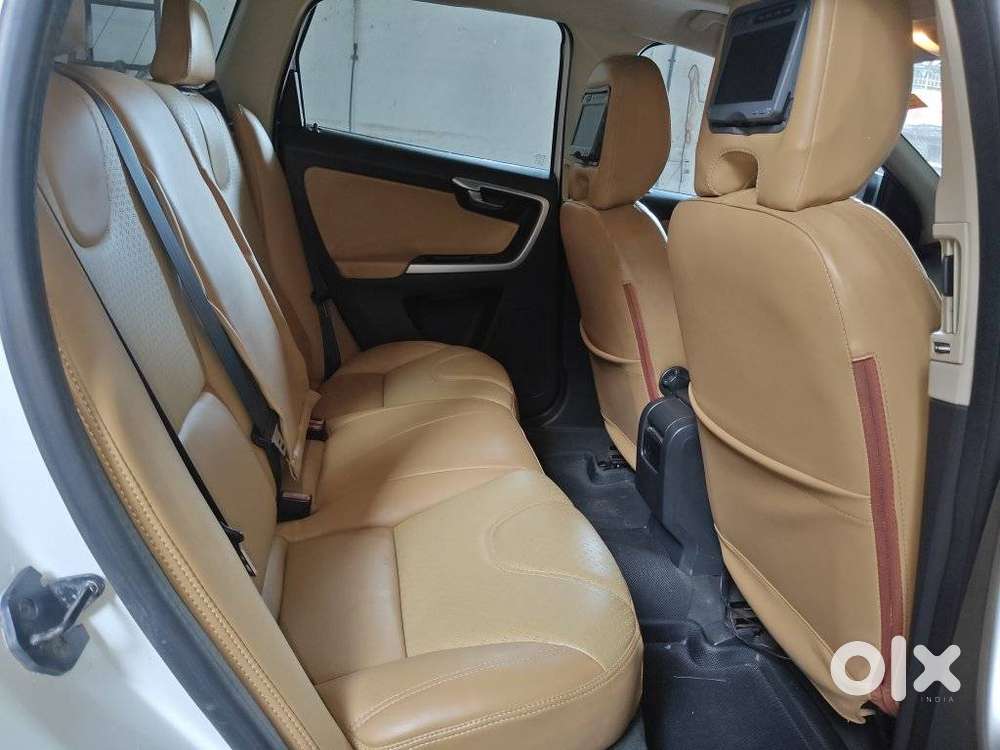 Volvo Xc60 D5 Awd Automatic, 2011, Diesel