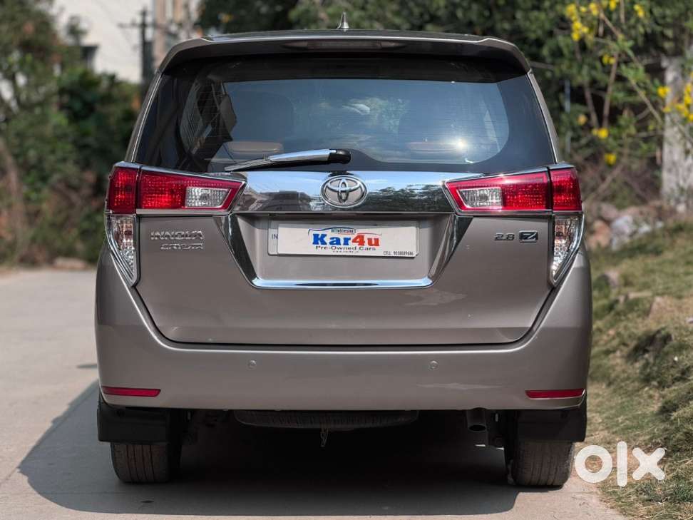 Toyota Innova Crysta 2.8z Automatic, 2016, Diesel