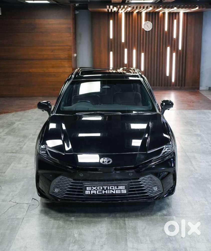 Toyota Camry 2.5 Hybrid, 2025, Petrol