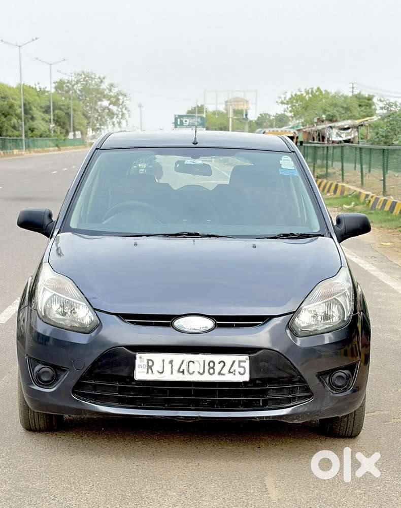 Ford Figo 1.5d Titanium Mt, 2010, Petrol