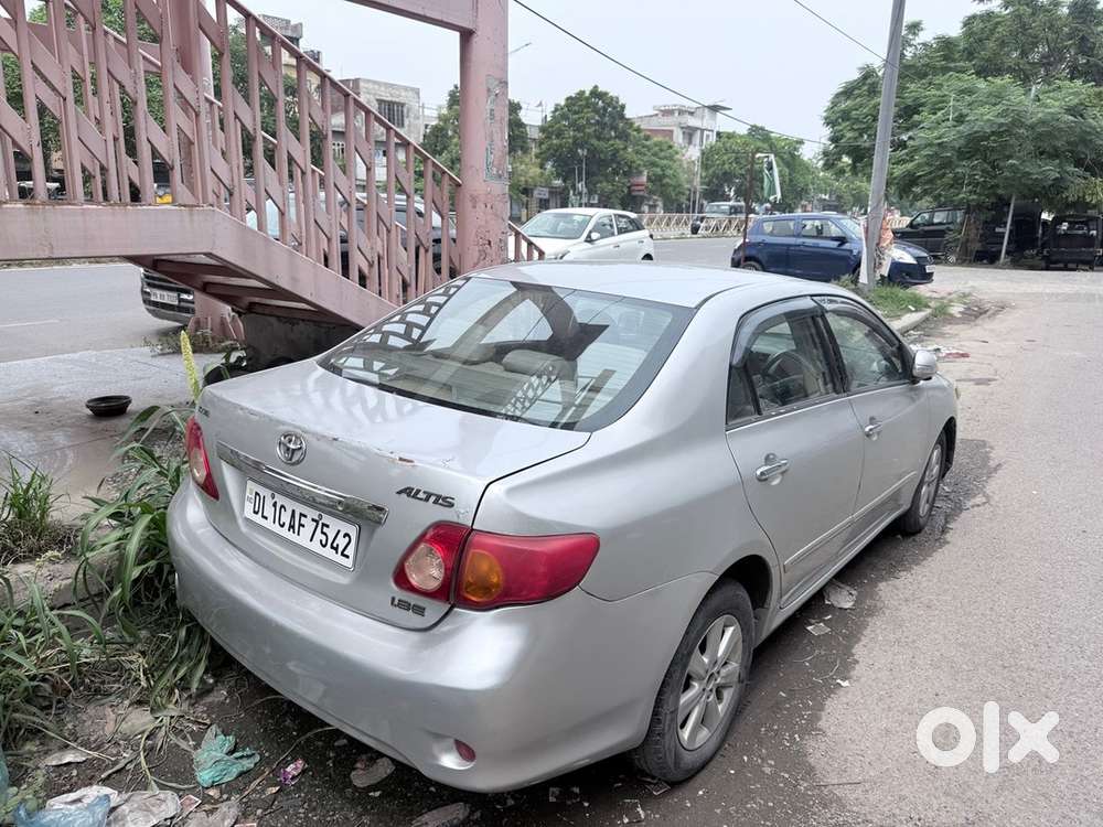 Toyota Corolla Altis 2010